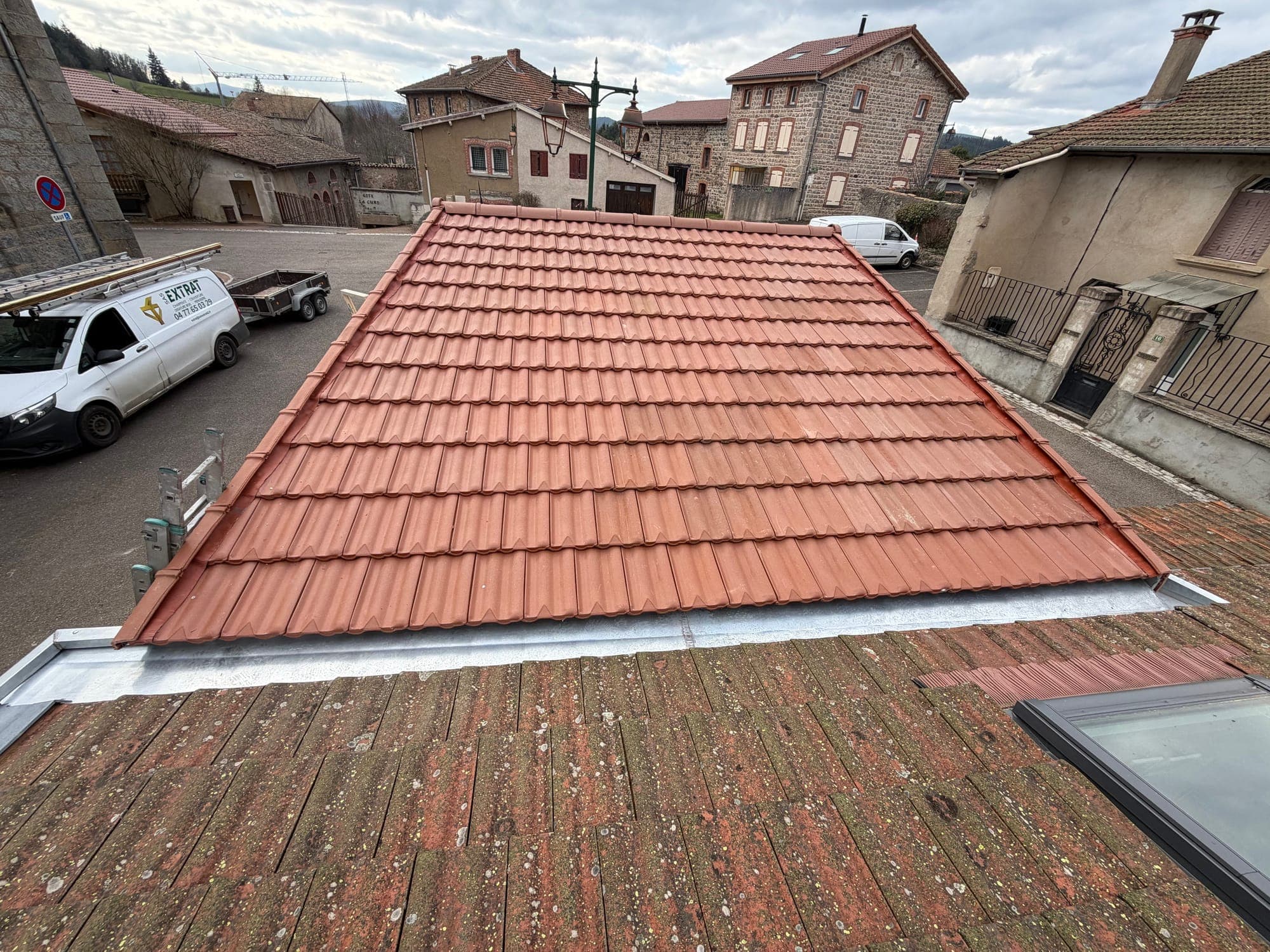 Couverture neuve en tuiles terre cuite